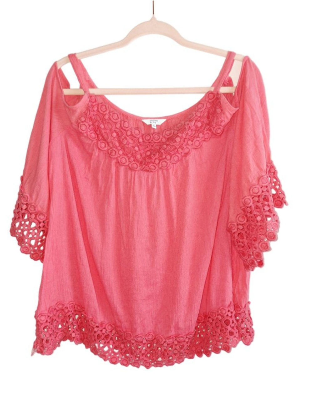 Crown & Ivy coral Pink feminine cold shoulder crochet cottage core Blouse XL